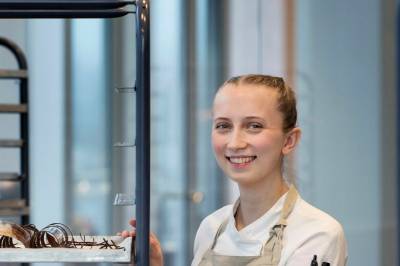 Saftig vannbakkels med fyll