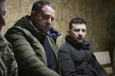 Kontoret til stabssjefen ransakes