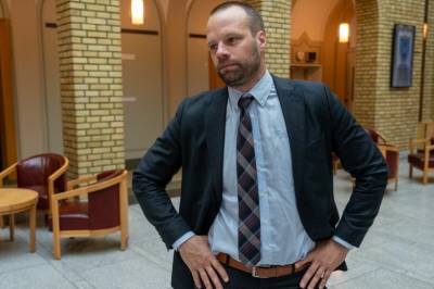 Jon Helgheim (Frp): – Regjeringen setter uskyldige nordmenns liv i fare