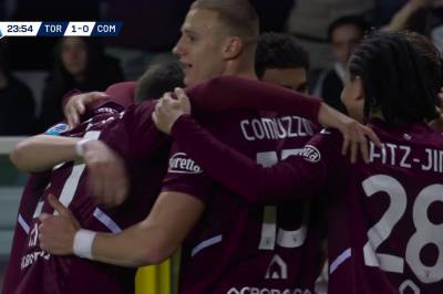 Adams scorer mot Como