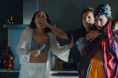 Et høyst merkverdig oppgjør: Noémie Merlants Balconettes