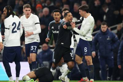 Fullt kaos etter Aston Villa slo Tottenham i FA cupen