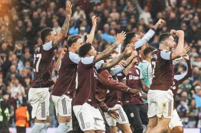 From Toss to Final Over: Staying Connected with Every Moment