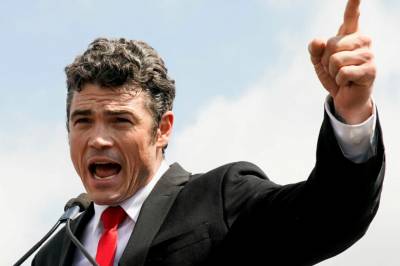 Joe Kent under etterforskning