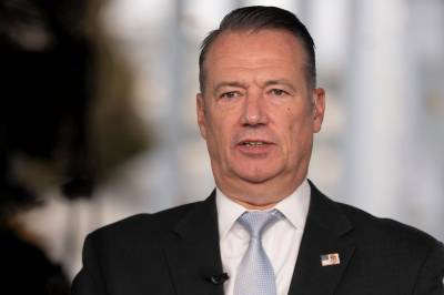 Sjefen for USAs immigrasjonsmyndighet går av