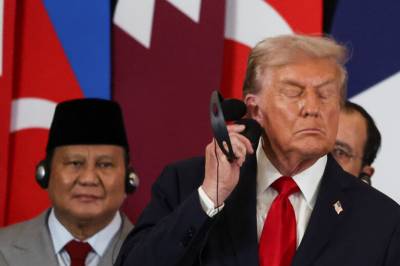 Nå slakter han Trump: – Diktatorer har ingen humoristisk sans