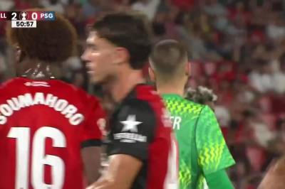 Antonio Raillo scorer mot Paris Saint-Germain
