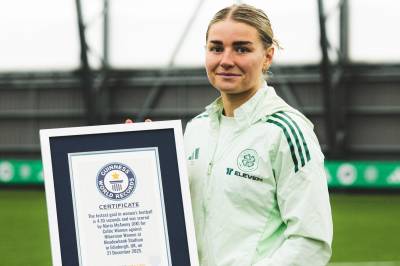 Skotske Maria McAneny slår Guinness verdensrekord for raskeste mål i kvinnefotballens historie