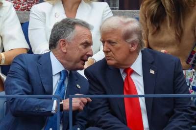 Dette er et mystisk spill i skyggene. Ukrainas skjebne står på spill.