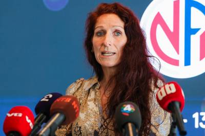 Lise Klaveness og NFF møter pressen