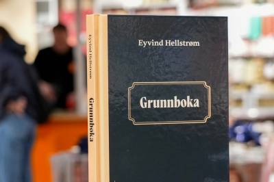 Har trykket ti opplag: Bokhandlene kan gå tomme for julens bestselgende bøker