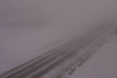 Uvær stenger flere hovedinnfartsårer i Finnmark