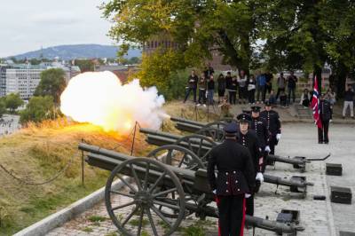 Skal øve på kongens begravelse
