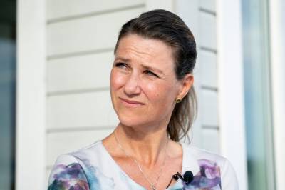 – Ripper opp i Aris tragiske bortgang