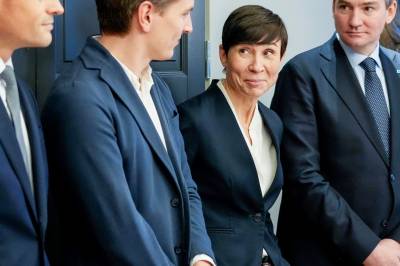Høyre i skyggenes dal