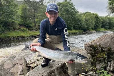 Storfangst for Sebastian (13): Sikret laks på 5,8 kilo!