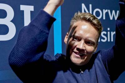 Satset alle sparepengene på Oslo Business Forum: Nå henter han Oprah Winfrey