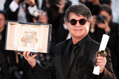 Advokat: Filmregissør Jafar Panahi dømt til fengsel i Iran