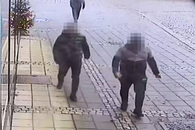 Politiet leter etter tyver etter væpnet garn-ran