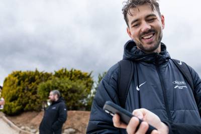 Her ser han ungdomsbildet: – 1,93 høy og 72 kilo!