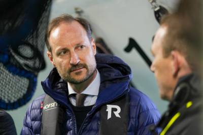 Om Epstein-kontakten: – Jeg leser ikke epostene til ektefellen min