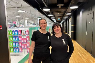 width=device-width, initial-scale=1