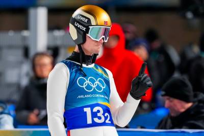 Hoppgutta med i medaljekampen i superlagkonkurransen