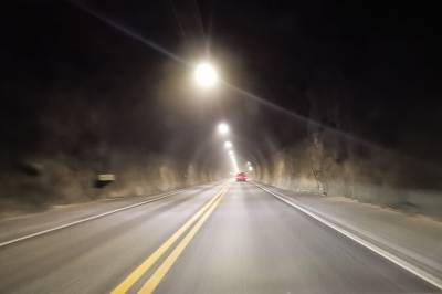 Tråkket gassen i bånn i Elgskauåstunnelen - mistet lappen