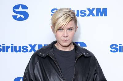 Robyn åpner opp om one night stands og kunstig inseminasjon