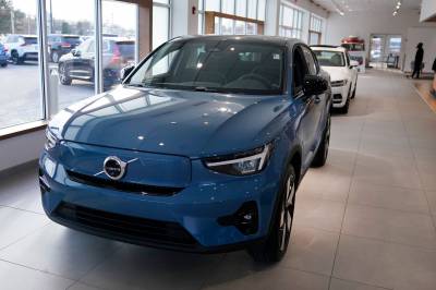 Avviser sammenheng med dødsulykken i Sandvika: Volvo bekrefter kjennskap til tilfeller av uønsket akselerasjon