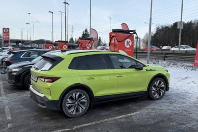 Nå merkes kulda på ladestasjonene