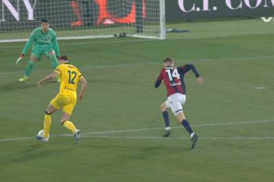 Se høydepunktene: Milan med viktig seier da Bologna-forsvaret tabbet seg ut