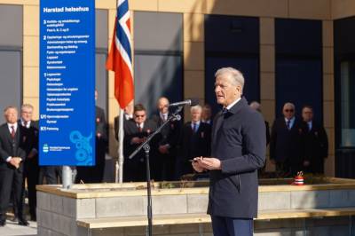Støre åpnet Harstad Helsehus: – Stor dag for byen og landet