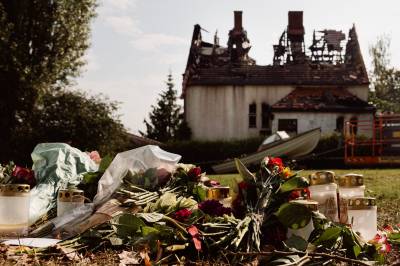 Fire unge kvinner mistet livet i brannen. Nå er politiets rapporter klare.