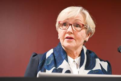 Liv Signe Navarsete gir seg som statsforvalter i Vestland
