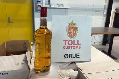 Tolletaten advarer mot kjøp av falsk alkohol: – Ikke verdt å risikere liv og helse for
