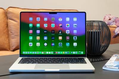 Apple planlegger billig-MacBook med iPhone-prosessor