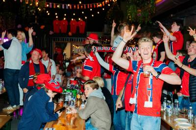 Skjenket ulovlig om natten da Norge tok sin første VM-skalp
