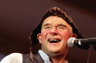 Arthur Arntzen er død