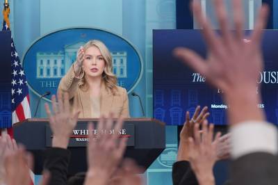 Det hvite hus: Hegseth godkjente angrepene på båt i Karibia