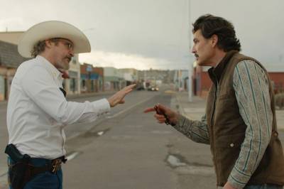 Hollywood-profiler protesterer mot Paramounts oppkjøp.