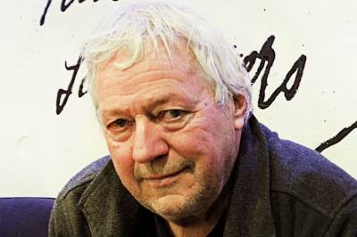 width=device-width, initial-scale=1