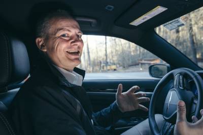 Ketil Solvik-Olsen - Modellbiler til salgs: - Kona er glad