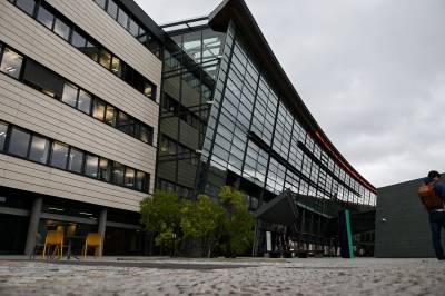 Telenor faller på børsen etter siktelsen