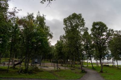 Grå og våt sommer i nord ser ikke ut til å snu: – Vi får en god del nedbør
