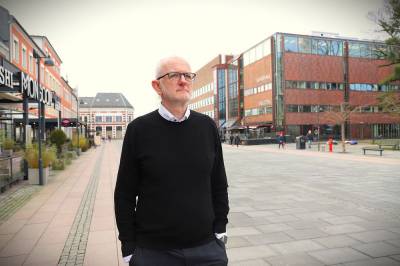 Strammer inn: – Må justere ned penge­bruken