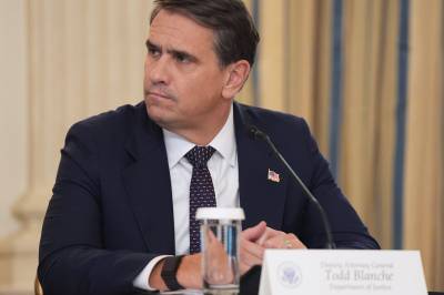 Justisdepartementet i USA vil etterforske drapet på Alex Pretti i Minnesota