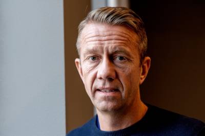 Skipsmegler delte puppebilde – fikk sparken