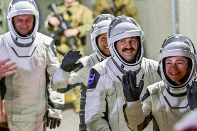 ISS-astronauter for­beredes på mulig evakuering