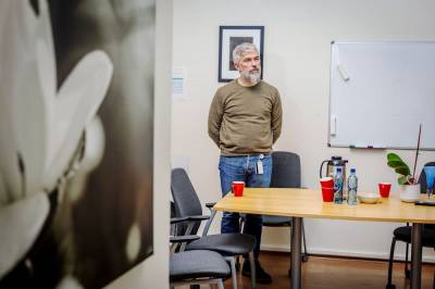 Direktør om kontro­versiell anset­telse: – Jeg blir rørt av å snakke om dette